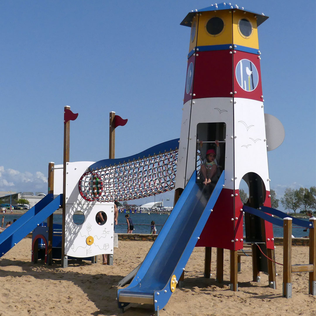 TYoddlers playground at l Aigullon sur Mer