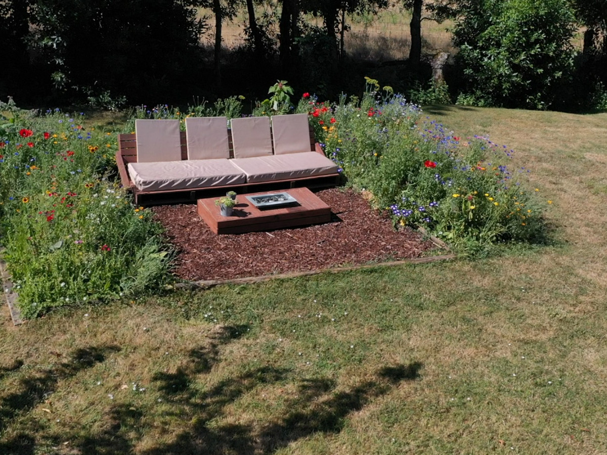 Peaceful garden at Maison Lairoux Holiday Homes