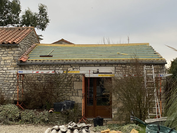 Roof renovation at L Ecurie Holiday Cottage