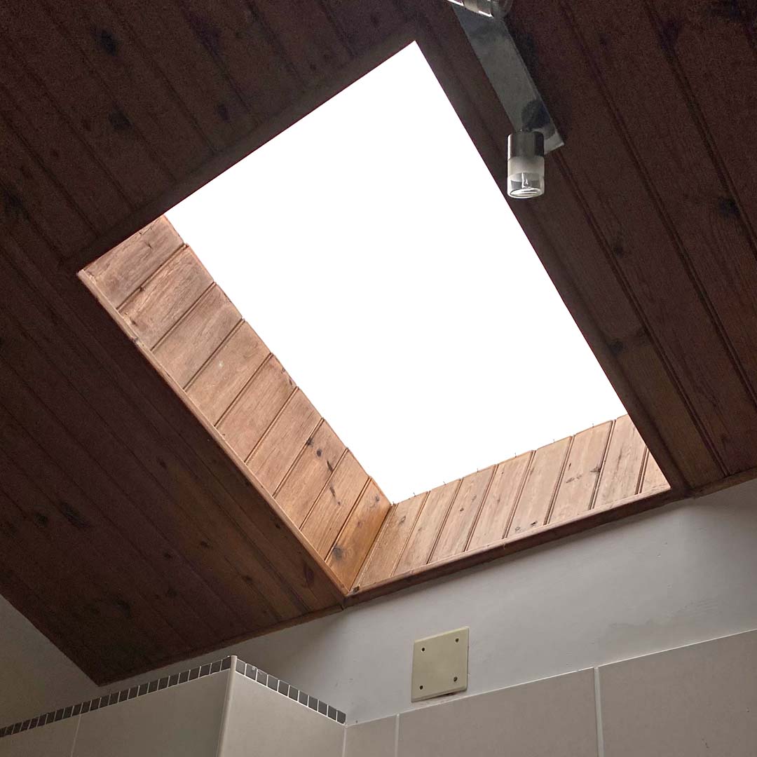 Replacing a Velux window at Maison Lairoux